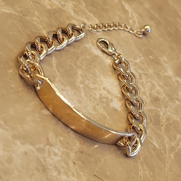 Pretty Gold Chunky Chain Link Bracelet - Picture 13 of 16